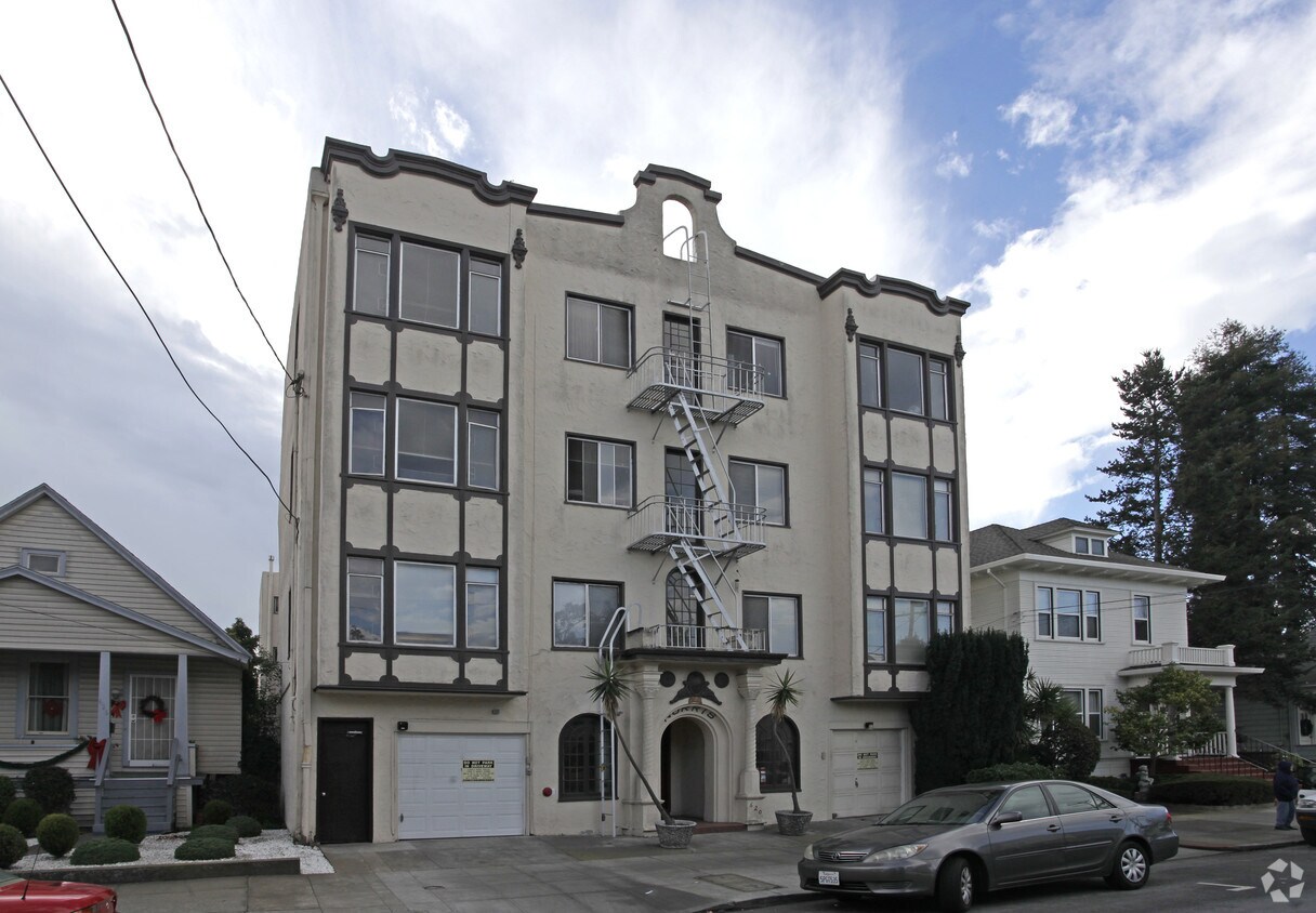 Primary Photo - 620 Santa Clara Ave