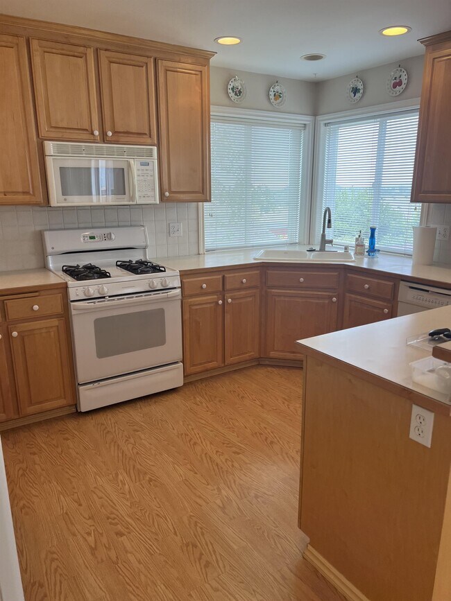 Foto del edificio - 3435 Highfield Ct