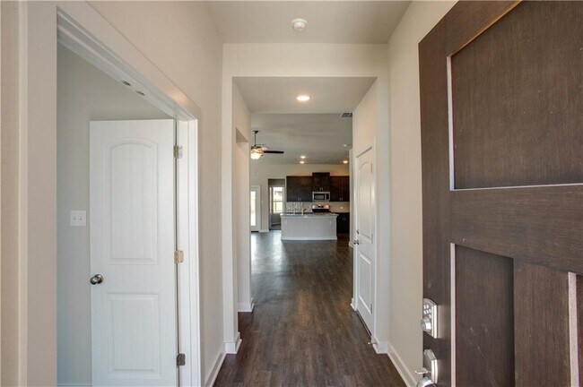 Building Photo - 717 Bridle Creek Dr