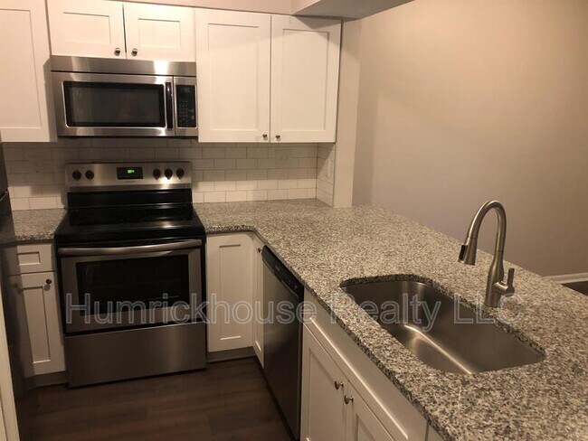 Foto del edificio - 20109 Henderson Rd