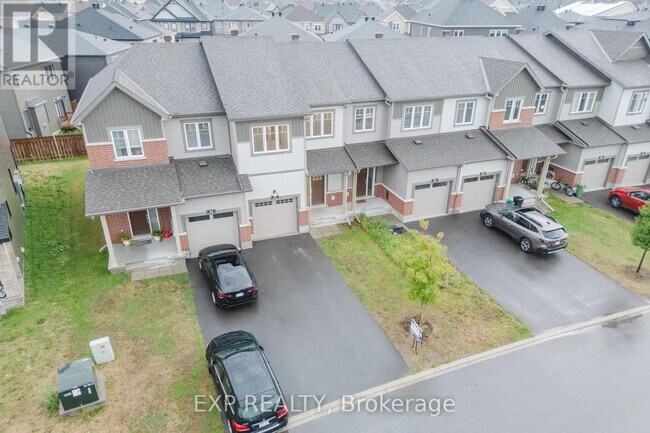 Building Photo - 92 Natare Pl