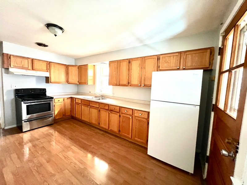 Primary Photo - 2623 W Berwyn Ave