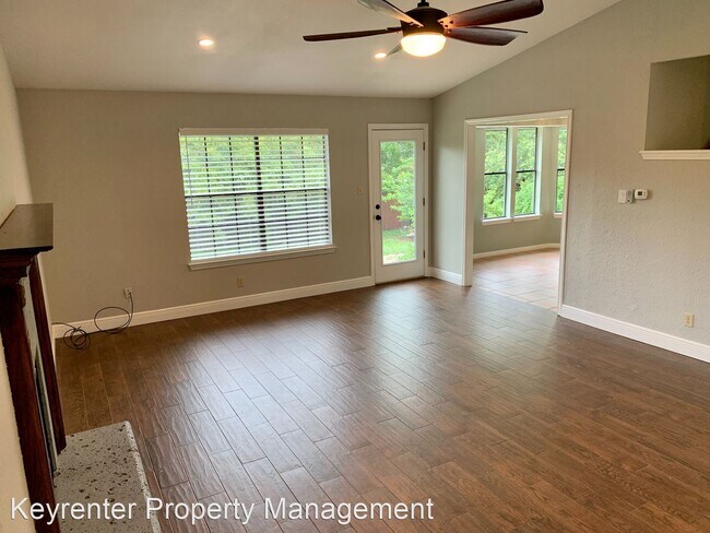 Foto del edificio - 3 br, 2.5 bath House - 7812 Turquoise Trail