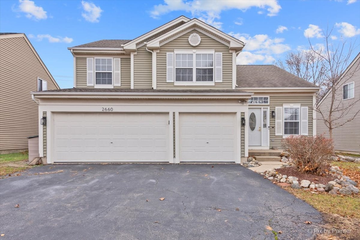 Foto principal - 2660 Fairfax Ln