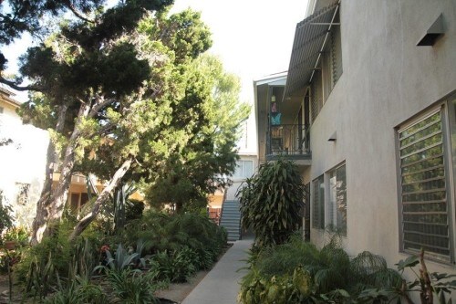 Foto del edificio - 1425 E. Appleton St.