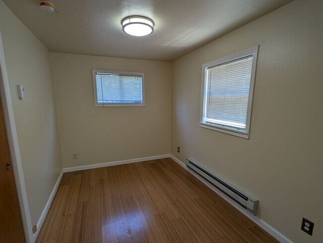 Foto del edificio - Cute 2 Bedroom house close to Lake Balling...