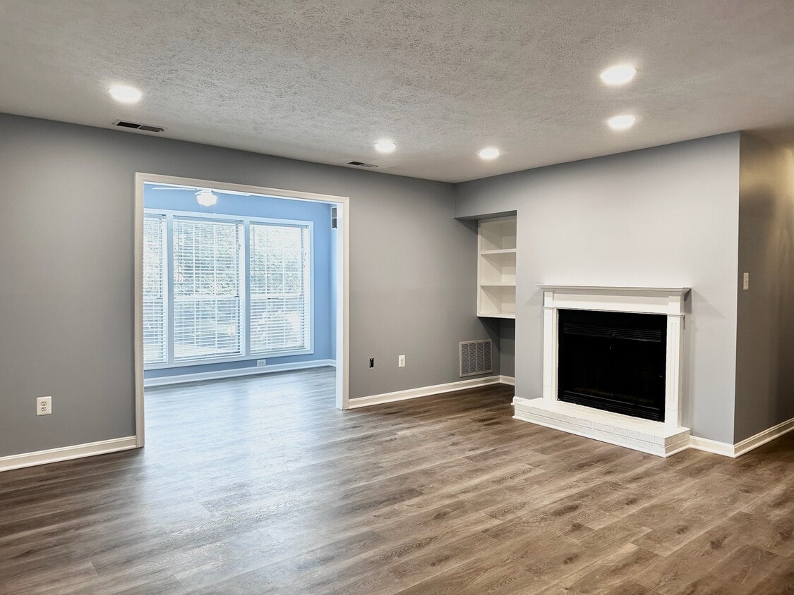 10212 Oakton Terrace Rd Unit Oakton Condo, Oakton, VA 22124 Condo for