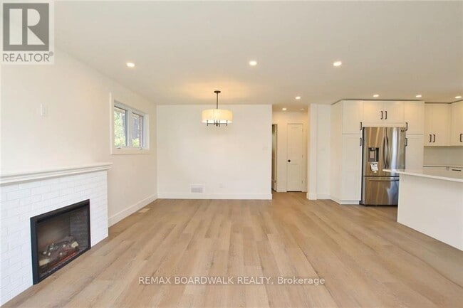 Building Photo - 1173 Tara Dr