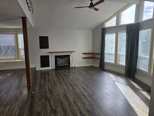 Foto del edificio - 2516 S Sumac Ln