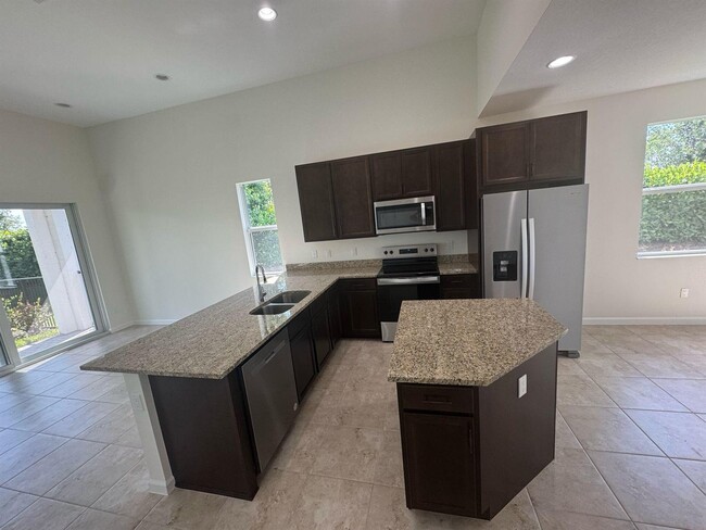 Building Photo - 16494 Helix Ct