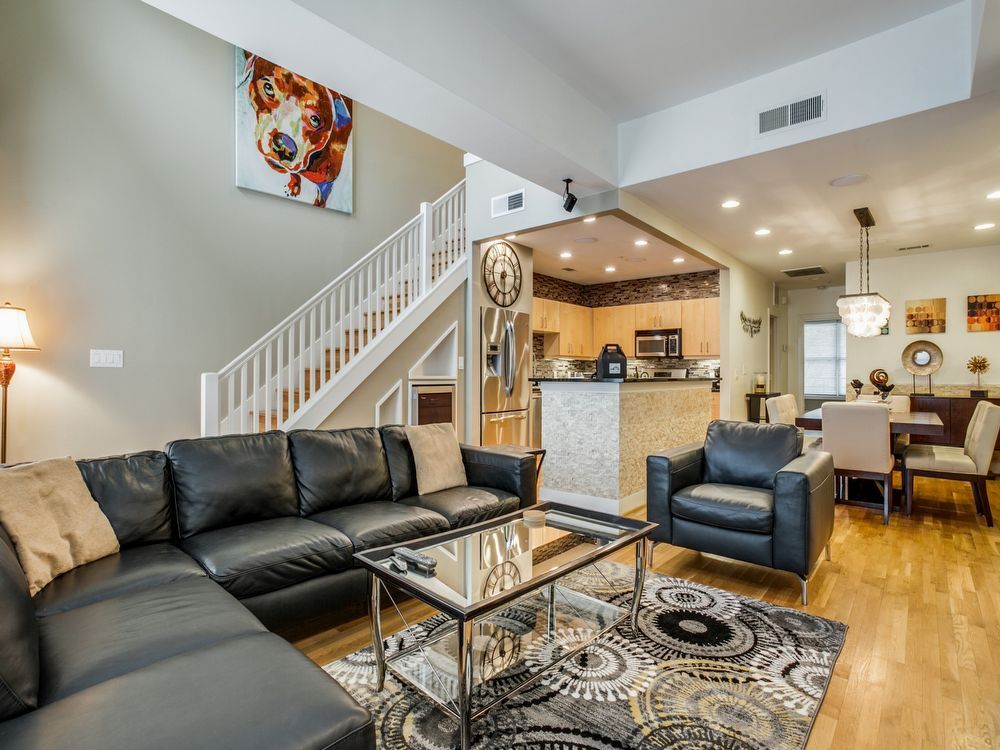 Fully furnished executive condo - 5055 Addison Cir