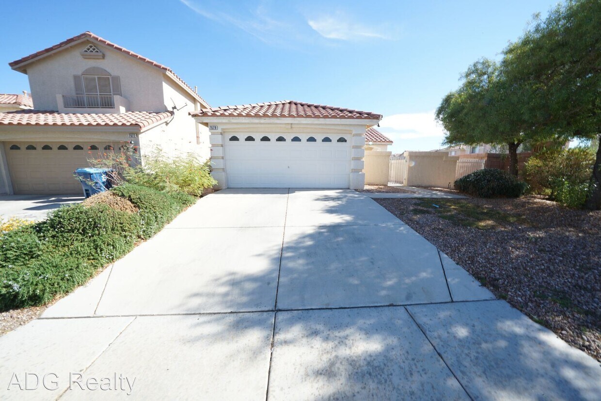 Primary Photo - 3 br, 2 bath House - 7678 Glorietta Bay Ct...