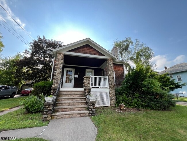 Building Photo - 131 Jefferson Ave