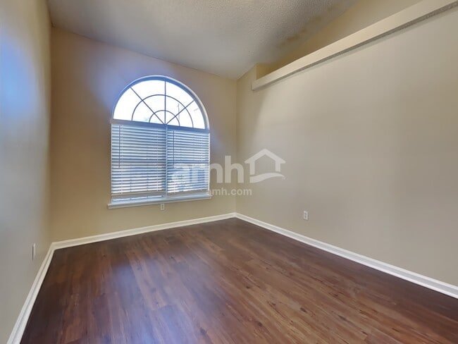 Building Photo - 3492 Shelley Dr
