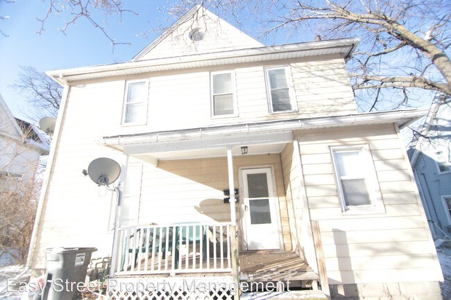Building Photo - 1220 15th St