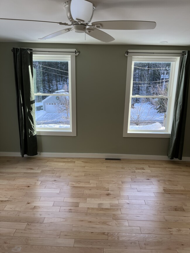 Building Photo - 10 Altemont St