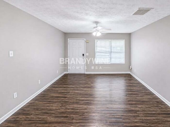 Building Photo - 6120 Flagstaf Walk