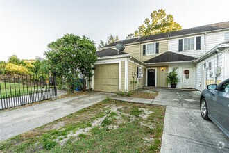 Building Photo - 6218 Oak Cluster Cir