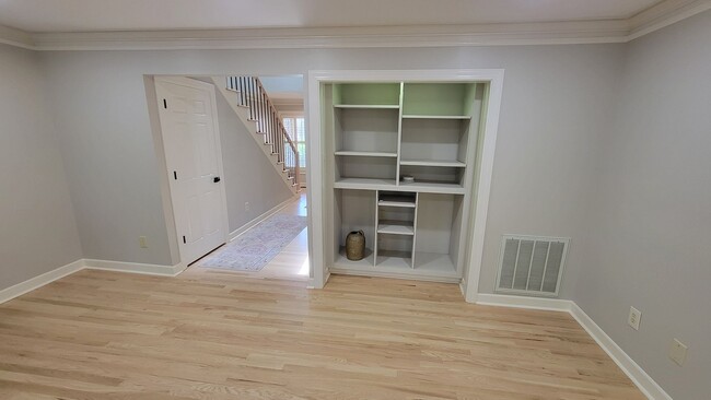 Foto del edificio - 3 Bed, 2.5 Bath Townhome Available with mo...