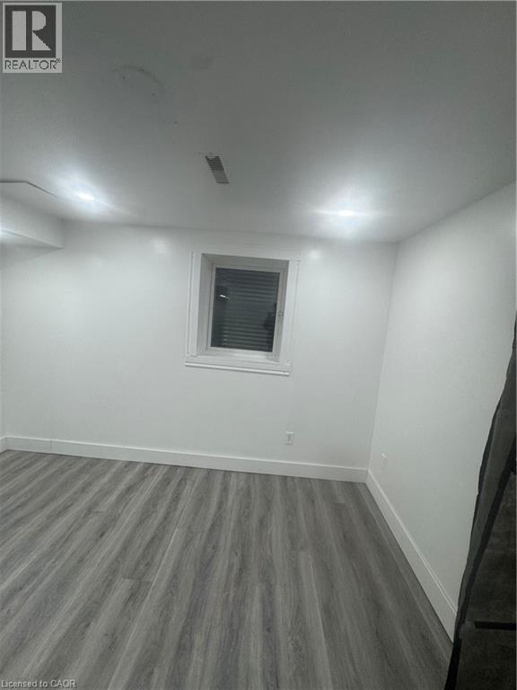 Building Photo - 18 Ingleside Dr