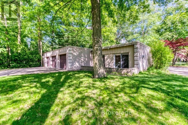 Building Photo - 2419 Lionheart Crescent