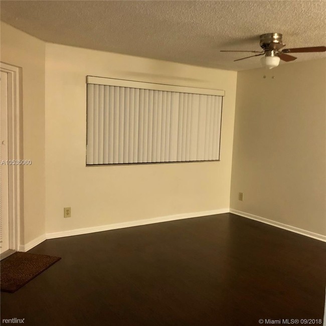 Foto del edificio - 1 br, 1 bath Condo - Hollywood Parc