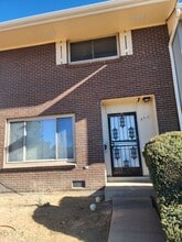 Building Photo - 8712 Mariposa St