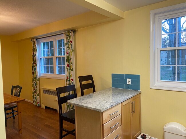 Foto del edificio - 202 N Trenton St