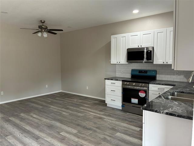 Foto del edificio - 6272 Adelbert Dr