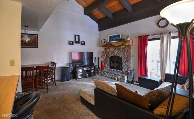 Building Photo - 3 br, 3 bath Condo - Woodstock 92 Woodstock