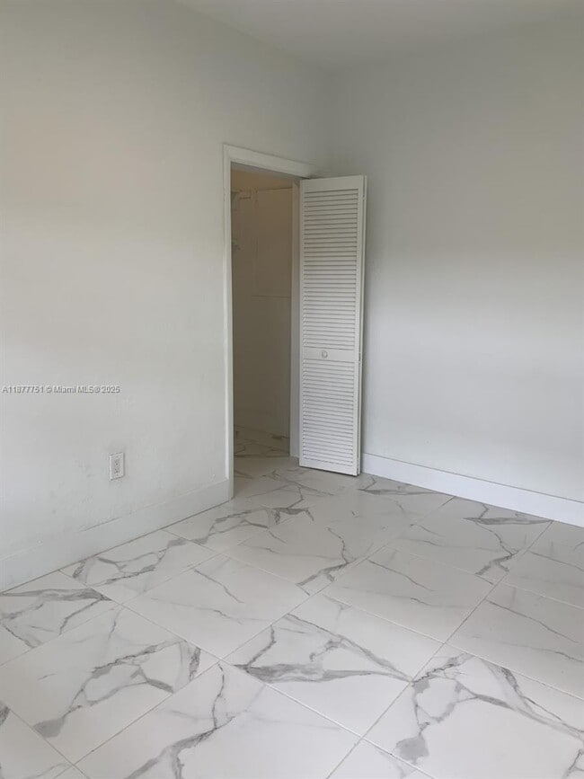 Foto del edificio - 1615 Jefferson Ave