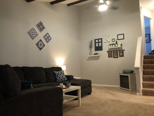 Foto del edificio - 2652 N 124th St