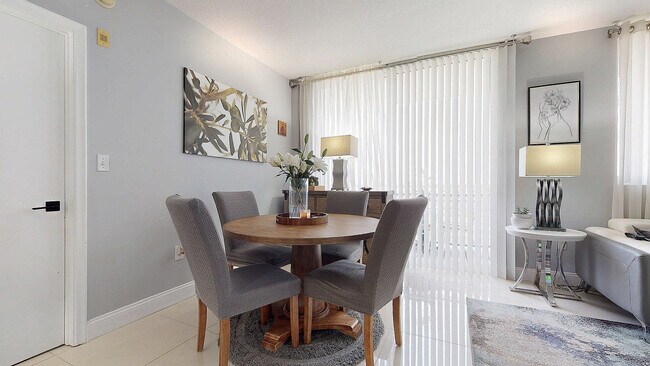 Foto del edificio - 2775 NE 187th St