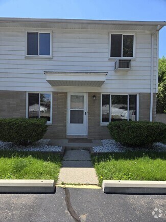 Entrance - 11646 San Jose