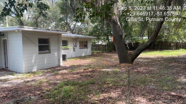 Building Photo - 2709 Gillis St