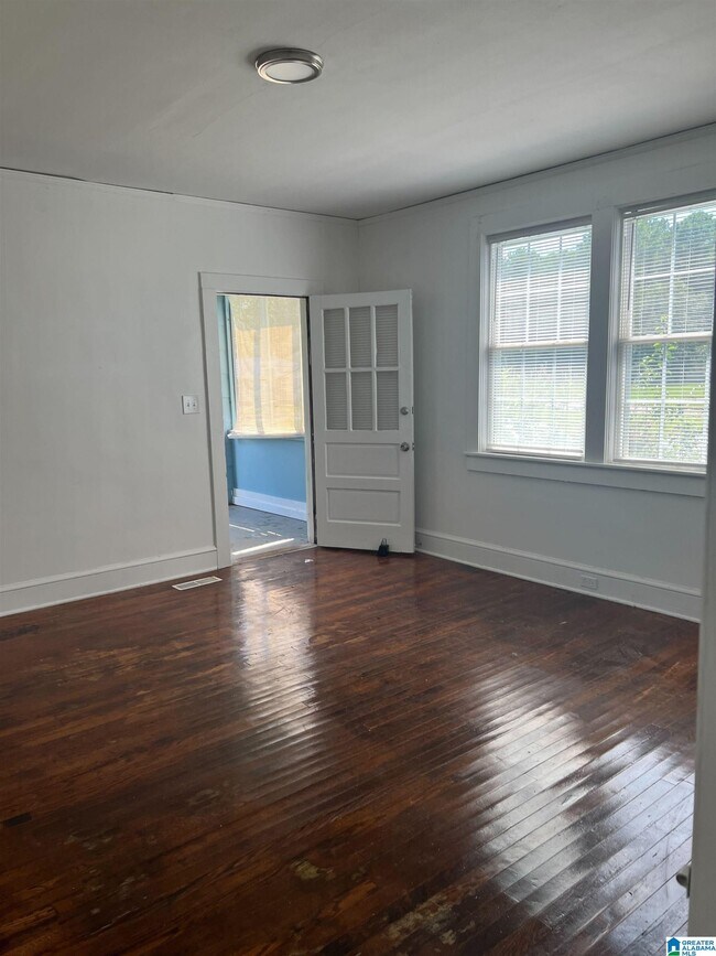 Foto del edificio - 309 W Parkway Ave