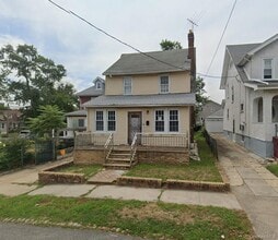 Building Photo - 105-32 192nd St