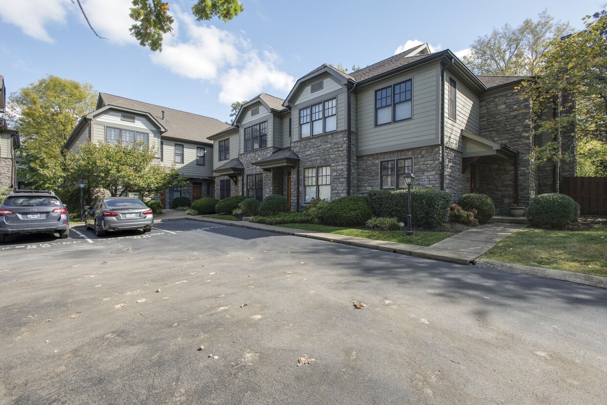 4244 Hillsboro Pike, Nashville, TN 37215 Condo for Rent in Nashville