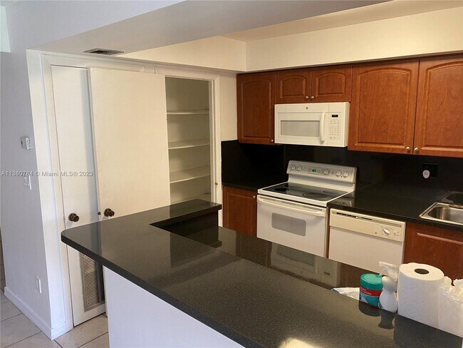 Building Photo - 8401 SW 107th Ave