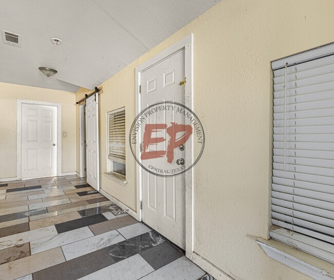 Building Photo - 301 N Guadalupe St