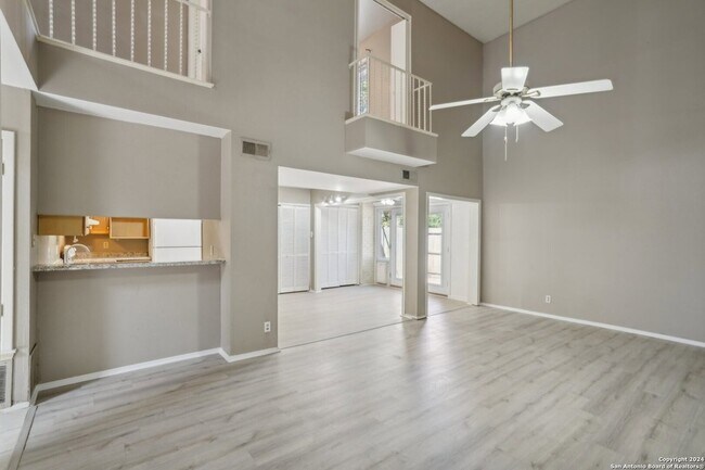 Foto del edificio - 5023 Concord Ridge