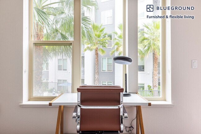 Foto del edificio - 650 E Capitol Ave