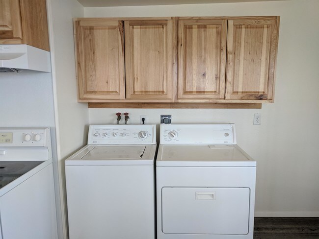 Building Photo - 338 S Sublette Ave