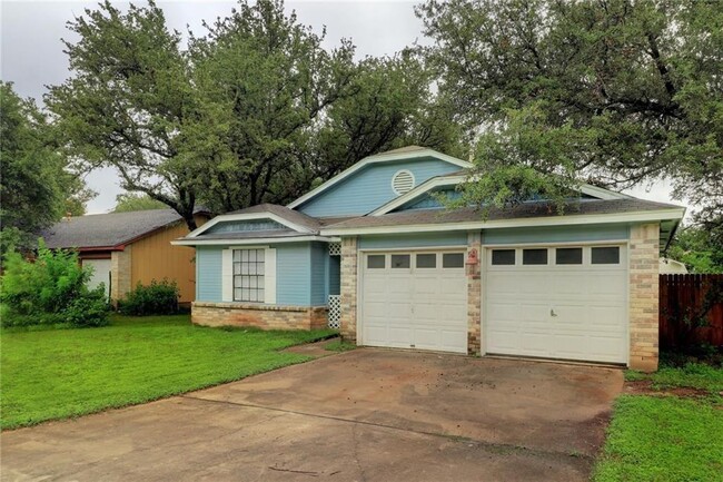 Foto del edificio - 714 Live Oak Dr