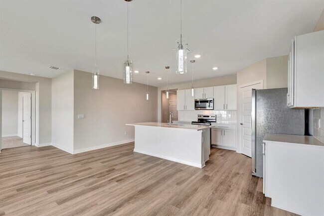 Building Photo - 18303 Wheathouse Pl