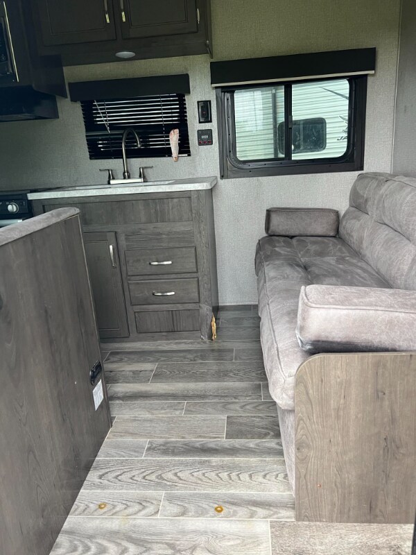 Foto del edificio - 930 County Rd 3390