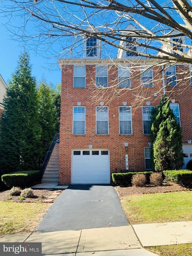 Foto principal - 118 Fountain Green Ln