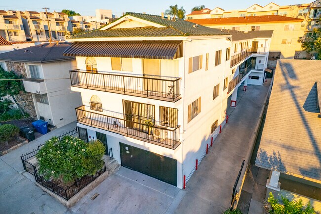 Foto del edificio - 936 Centennial St