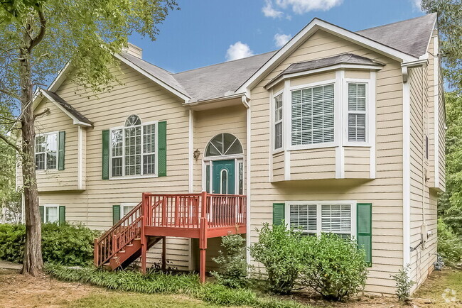 Building Photo - 3905 Saddlecreek Dr