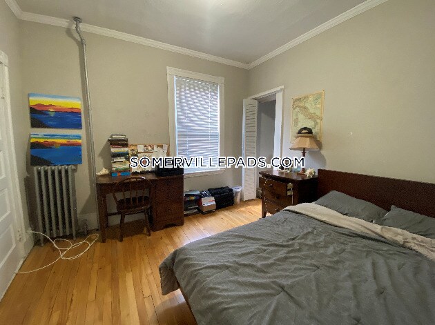 Building Photo - 15 Farragut Ave